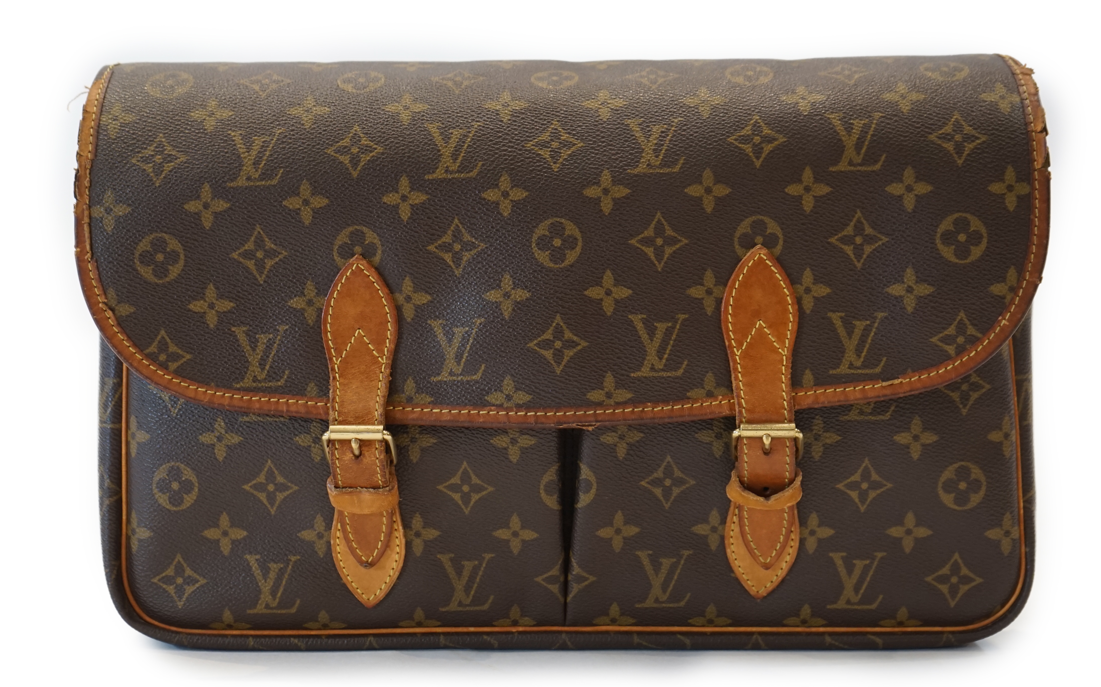 A Louis Vuitton Gibeciere bag width 4.5